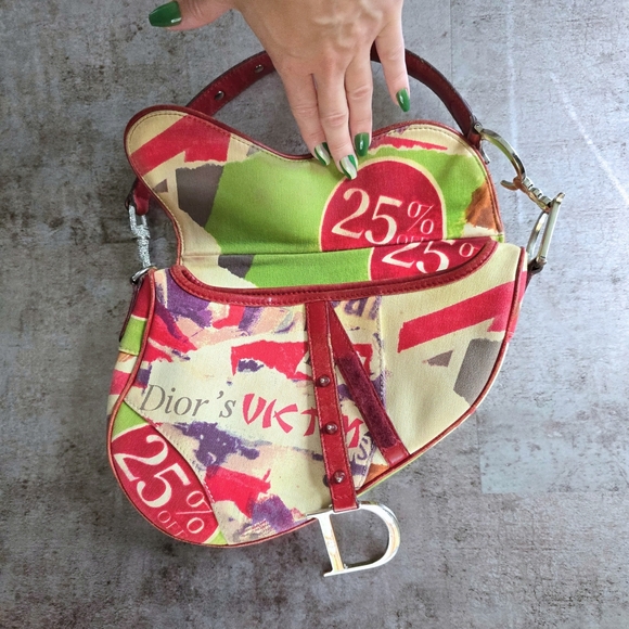 Dior Victim Saddle Bag - Picture 10 of 14